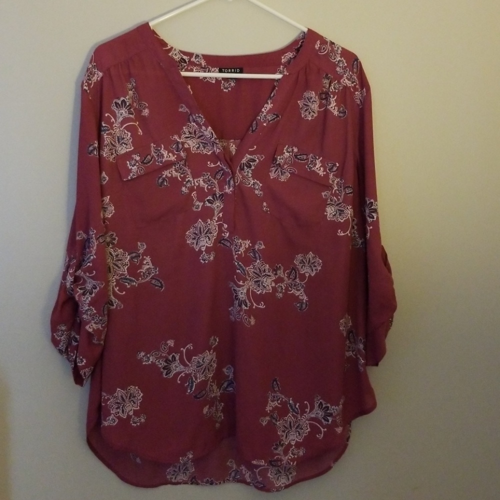 Torrid size 1 3 quarter sleeve top